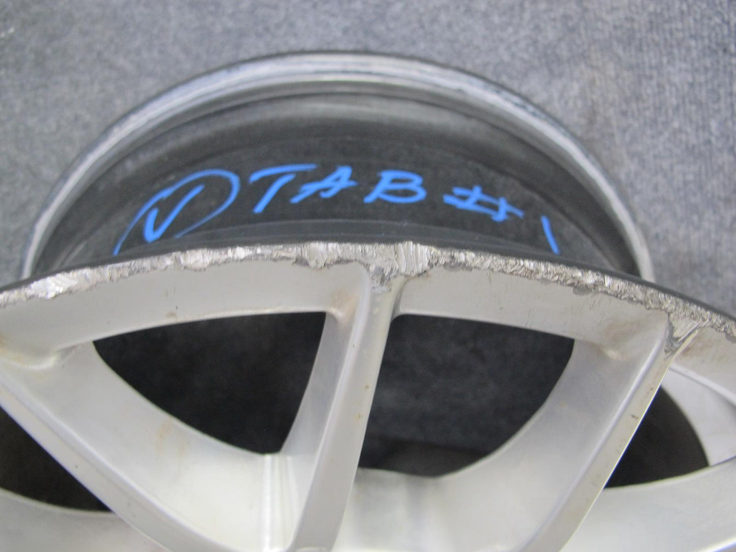 01-06 BMW E46 M3 Style Rear 18" R18 Wheel Rim 18x9J ET35 Aftermarket