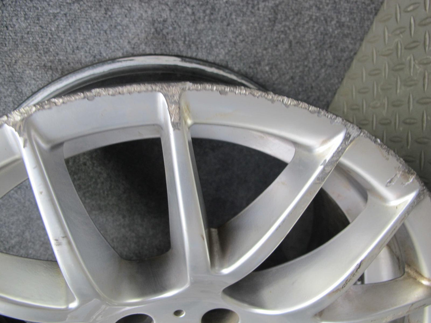 01-06 BMW E46 M3 Style Rear 18" R18 Wheel Rim 18x9J ET35 Aftermarket