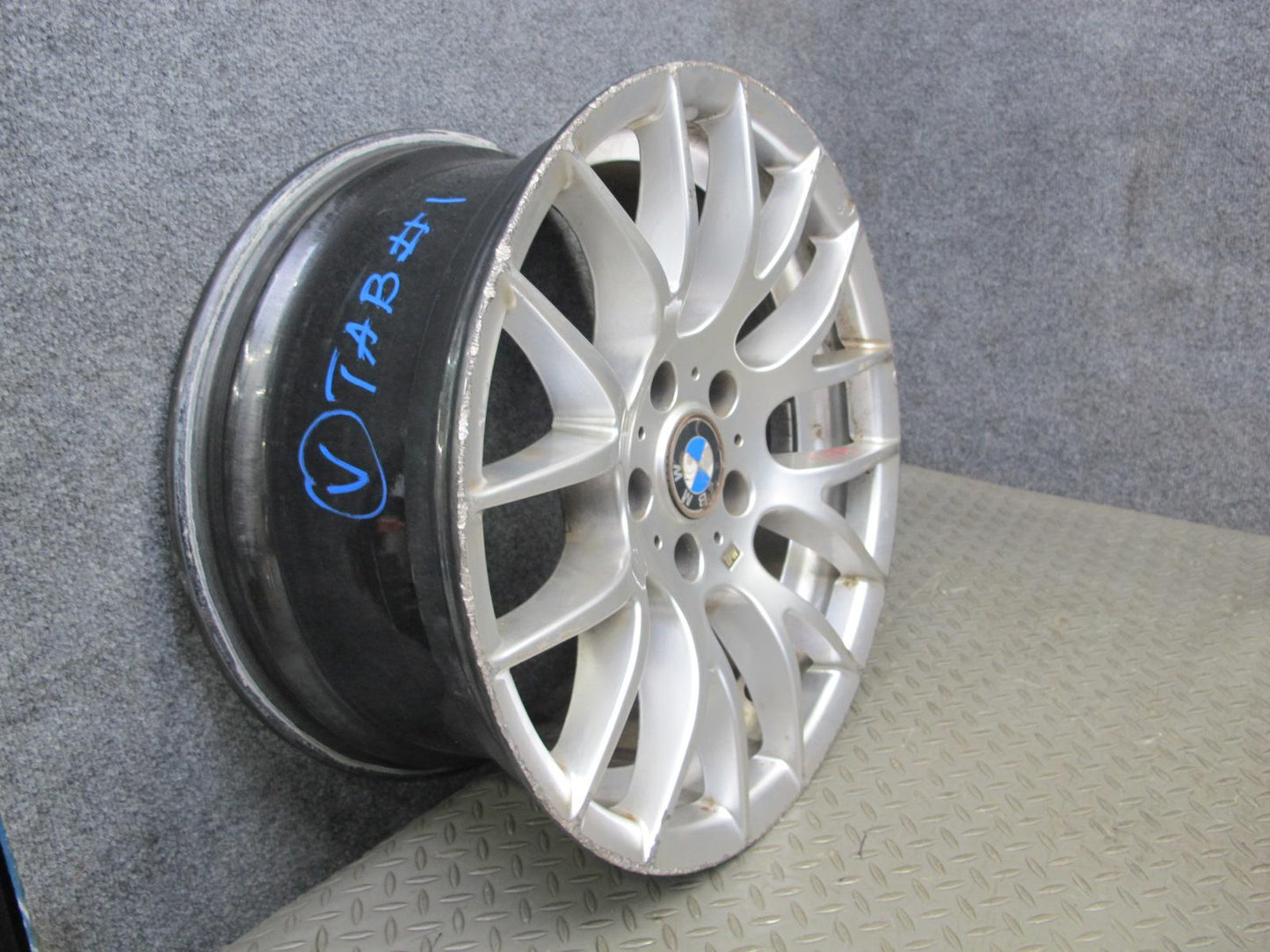 01-06 BMW E46 M3 Style Rear 18" R18 Wheel Rim 18x9J ET35 Aftermarket