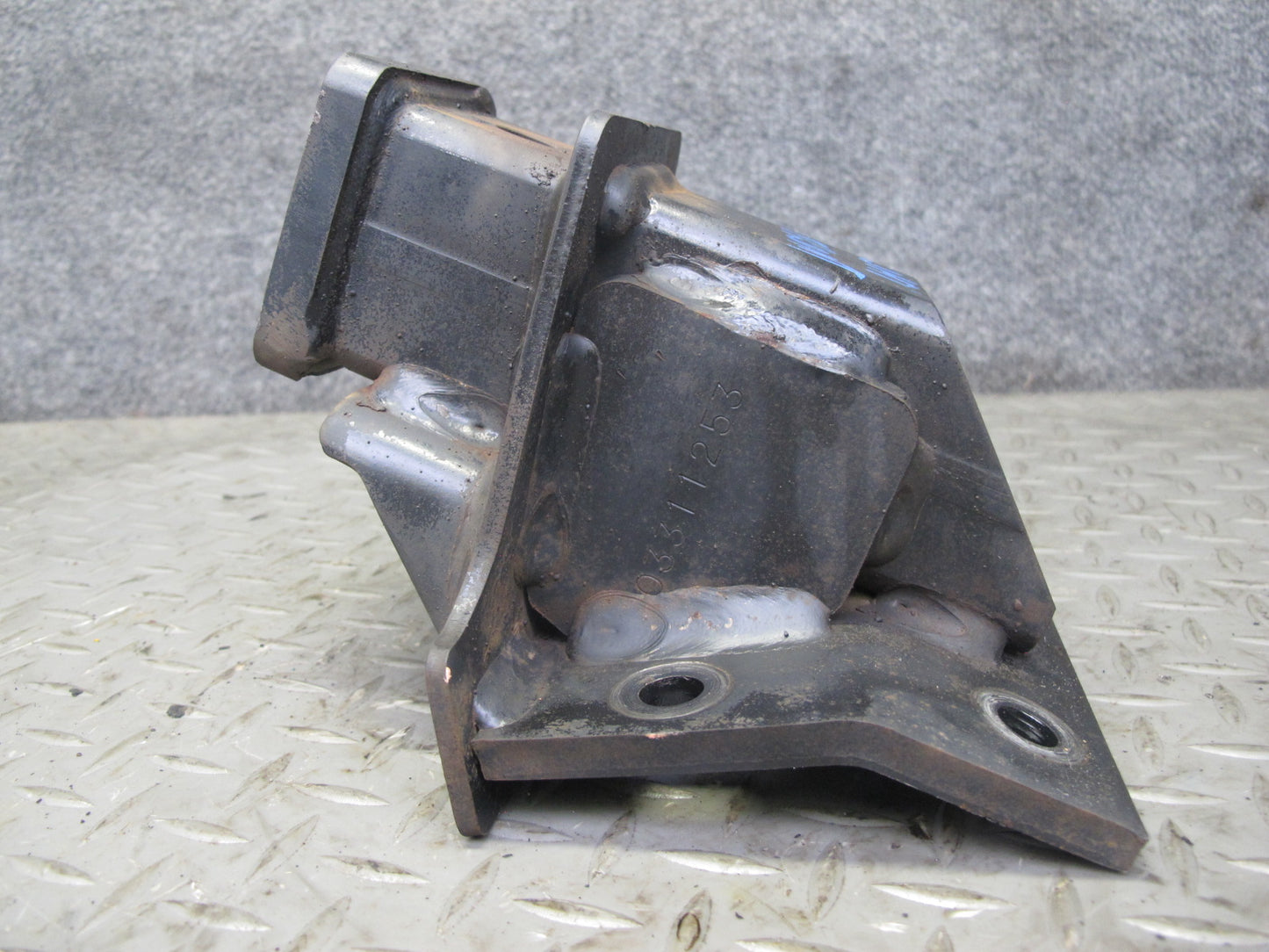 2003-2007 Hummer H2 Front TOW Towing Hook Hitch