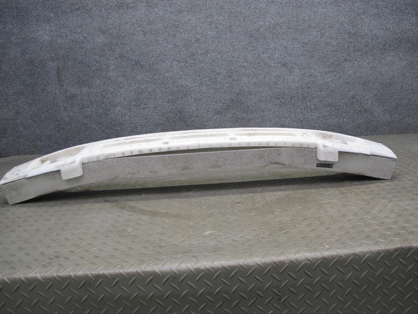 01-05 Lexus IS300 JCE10L Sedan Front Bumper Impact Reinforcement Bar w Foam OEM
