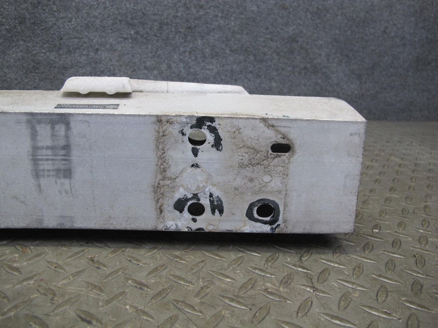01-05 Lexus IS300 JCE10L Sedan Front Bumper Impact Reinforcement Bar w Foam OEM