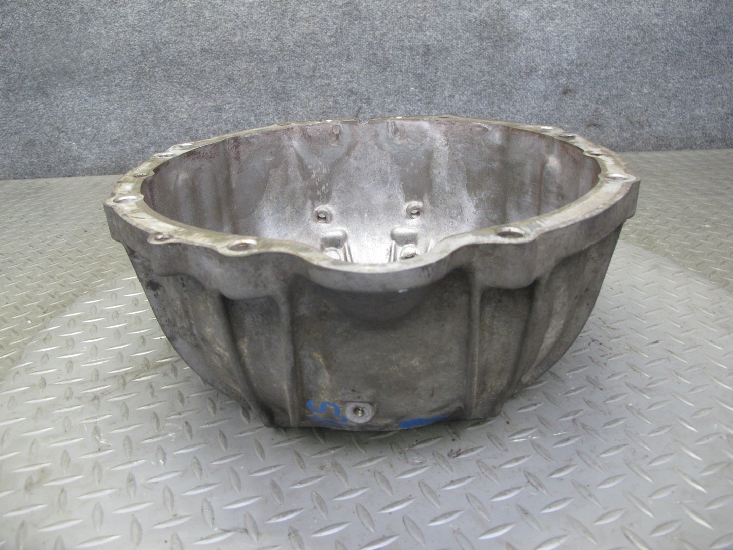 90-94 Lexus UCF10 LS400 U1 A/T Automatic Transmission Bell Housing OEM