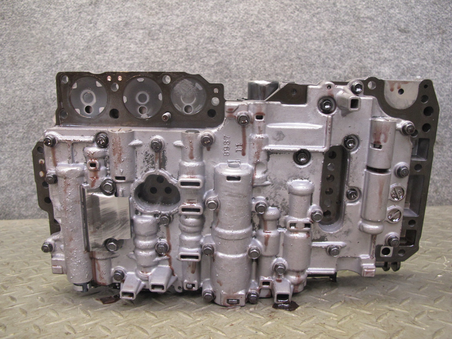 02-05 Lexus JCE10L IS300 A650E AT Transmission Valve Body Mechatronic w Wire OEM