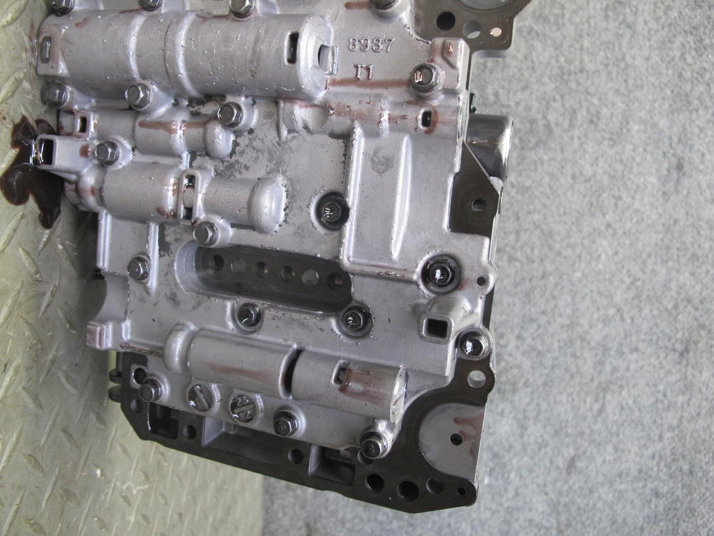 02-05 Lexus JCE10L IS300 A650E AT Transmission Valve Body Mechatronic w Wire OEM
