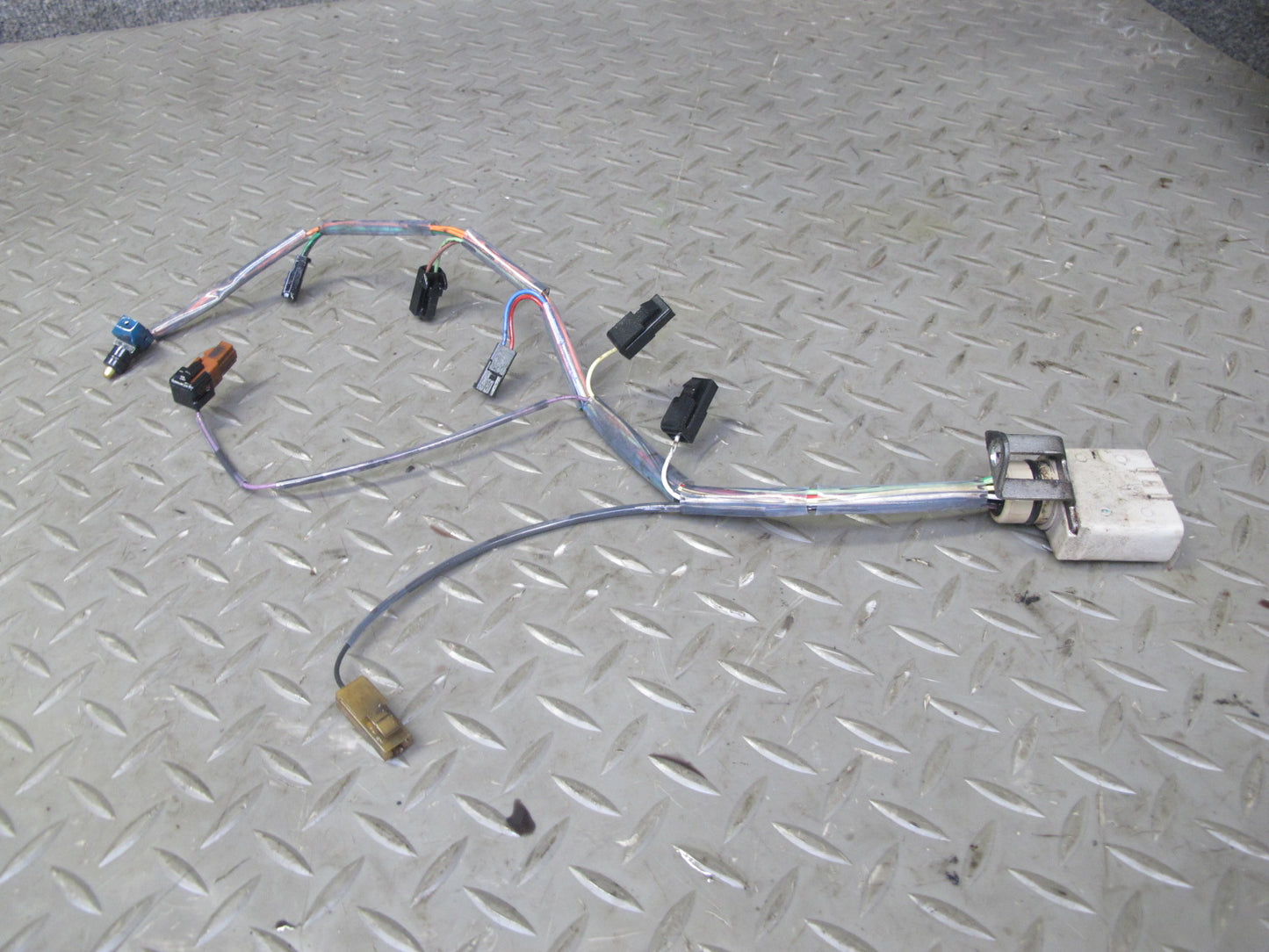 02-05 Lexus JCE10L IS300 A650E AT Transmission Valve Body Mechatronic w Wire OEM