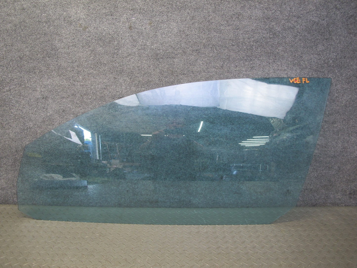 06-09 VW Golf MK5 R32 GTI Rabbit 2-DR Front Left Driver Door Glass Window OEM