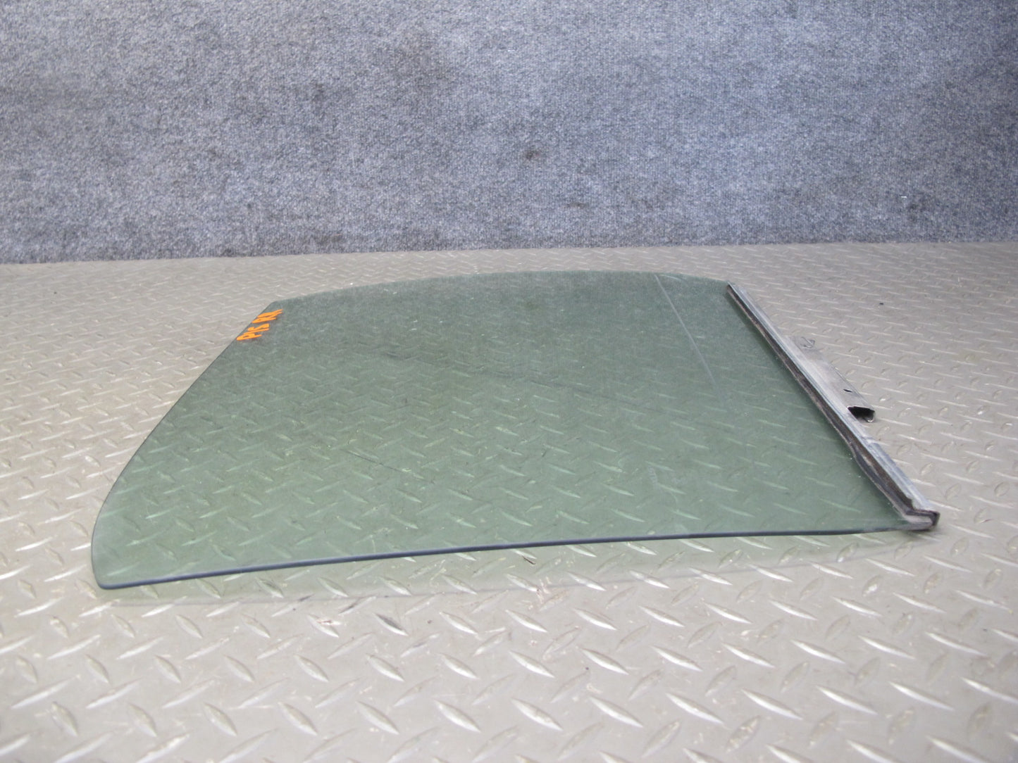 01-05 Lexus JCE10L IS300 Sedan Rear Right Door Glass Window OEM