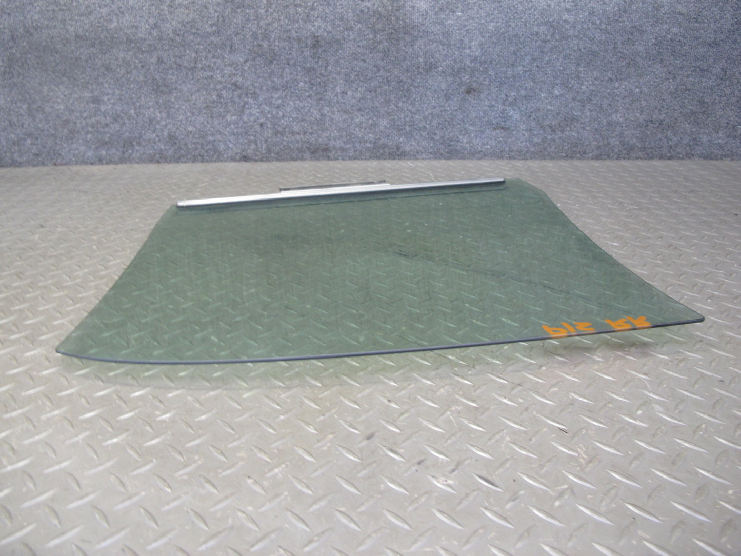 01-05 Lexus JCE10L IS300 Sedan Rear Right Door Glass Window OEM