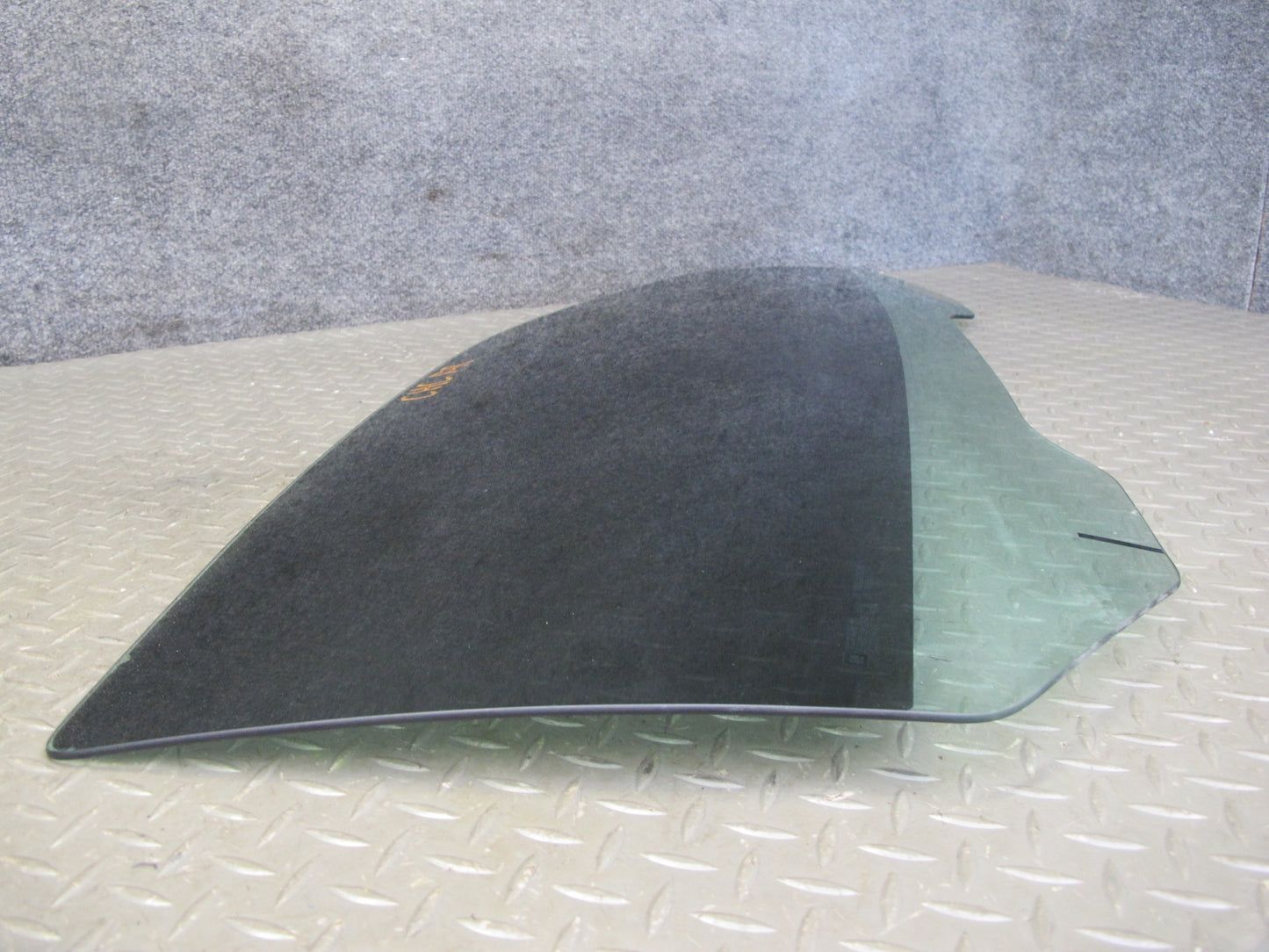 05-13 Chevrolet Corvette C6 Right Door Glass Window