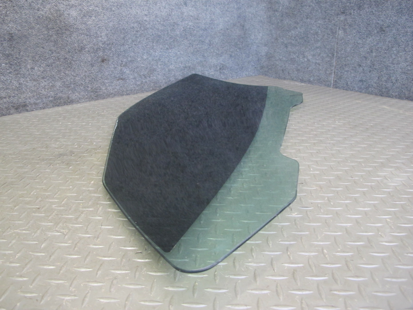 05-13 Chevrolet Corvette C6 Right Door Glass Window