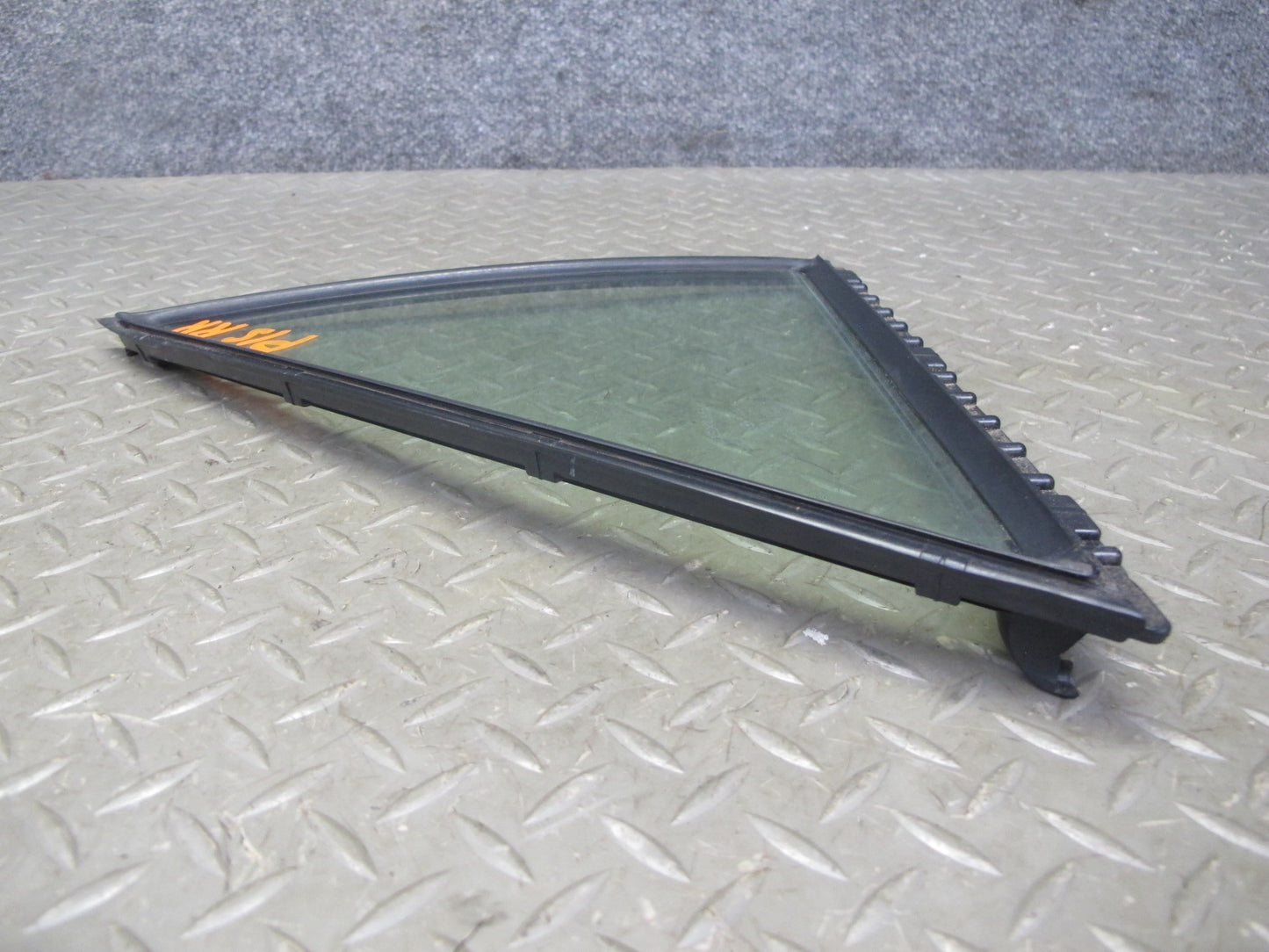 01-05 Lexus JCE10L IS300 Sedan Rear Right Door Quarter Glass Window OEM