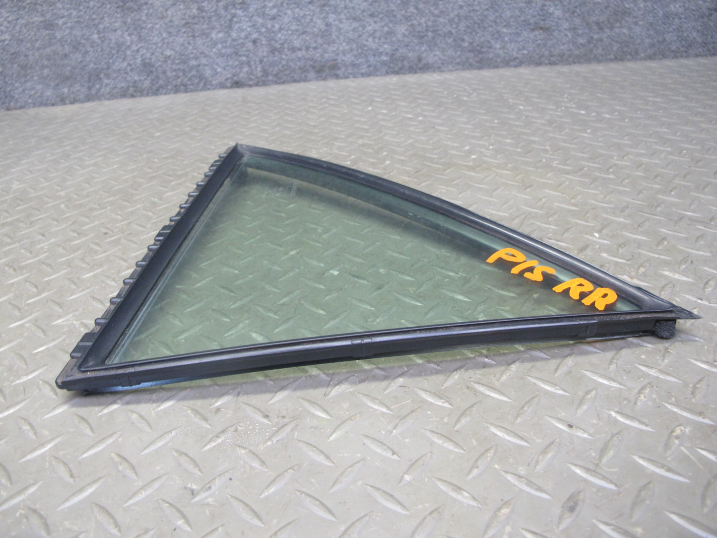 01-05 Lexus JCE10L IS300 Sedan Rear Right Door Quarter Glass Window OEM