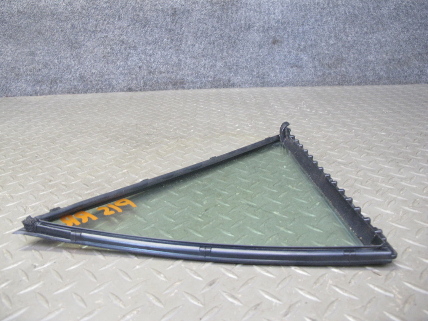01-05 Lexus JCE10L IS300 Sedan Rear Right Door Quarter Glass Window OEM