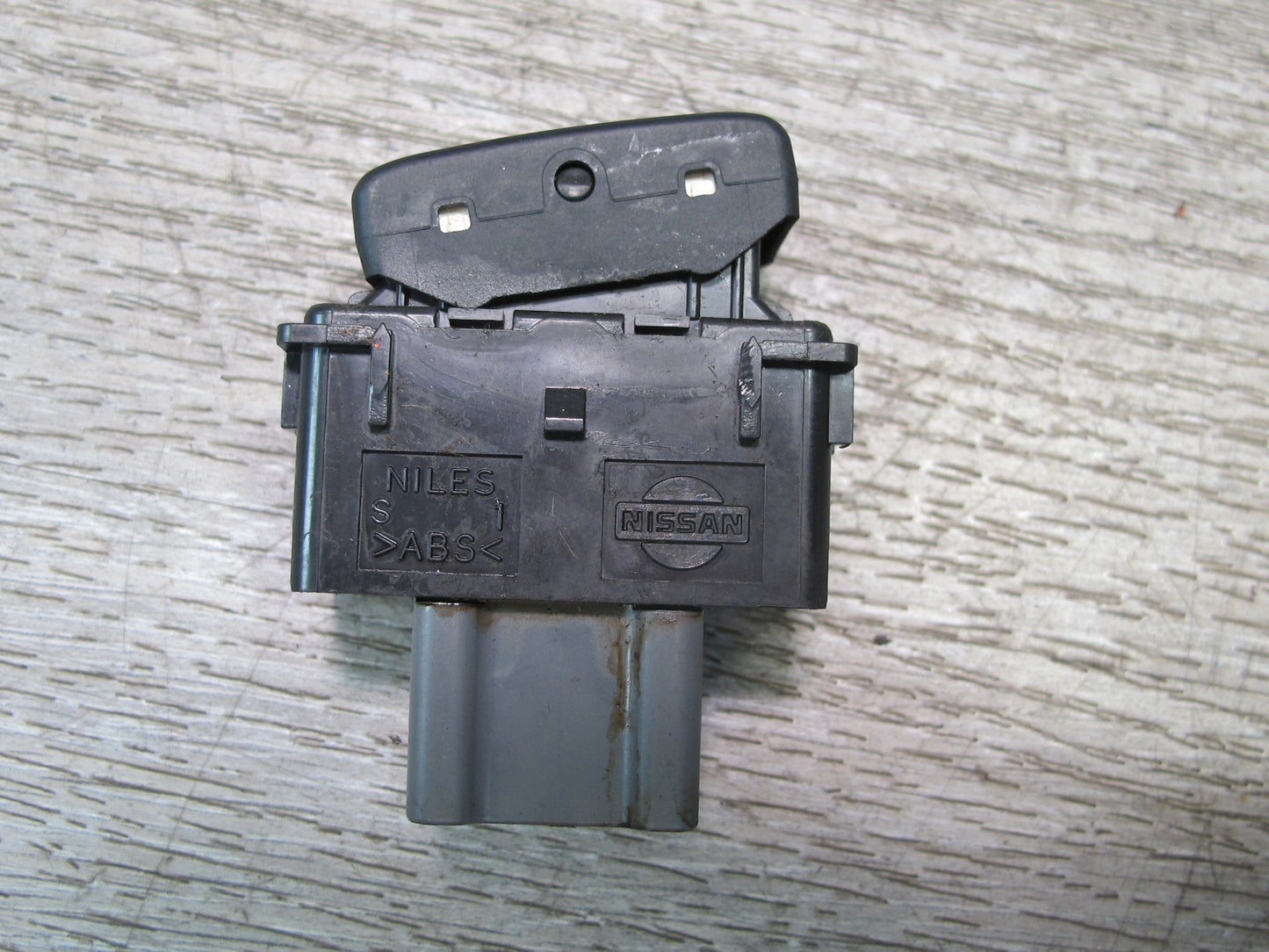 03-08 Nissan Z33 350Z Set of 2 Left & Right Seat Heated Switch Button OEM