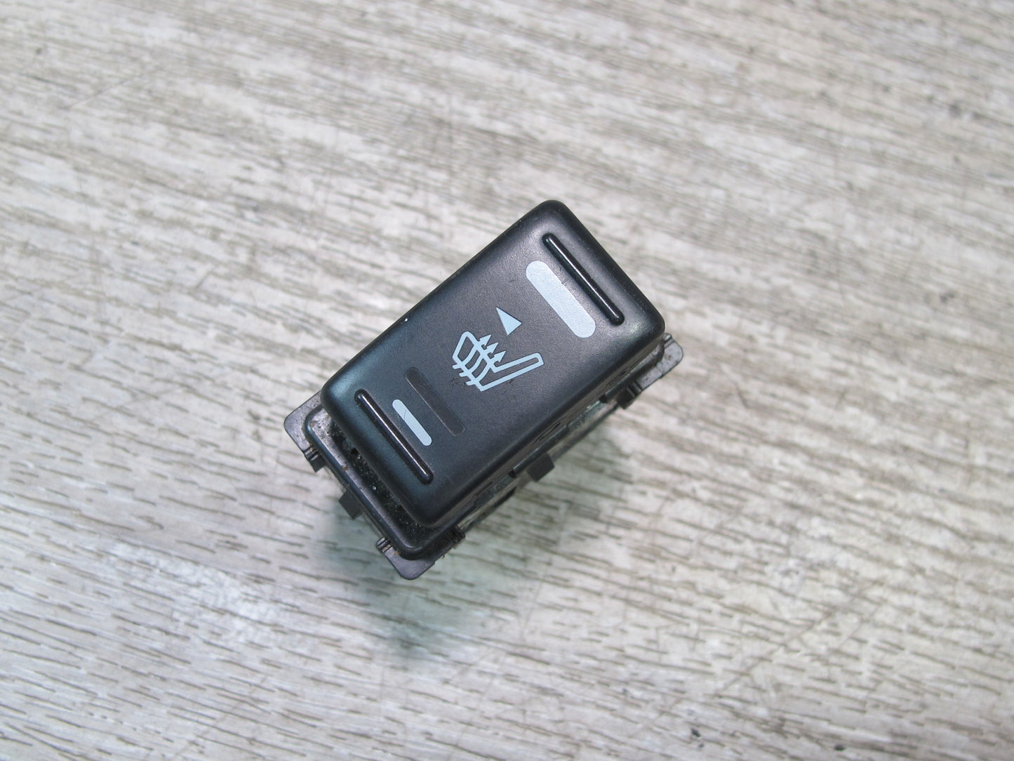 03-08 Nissan Z33 350Z Set of 2 Left & Right Seat Heated Switch Button OEM