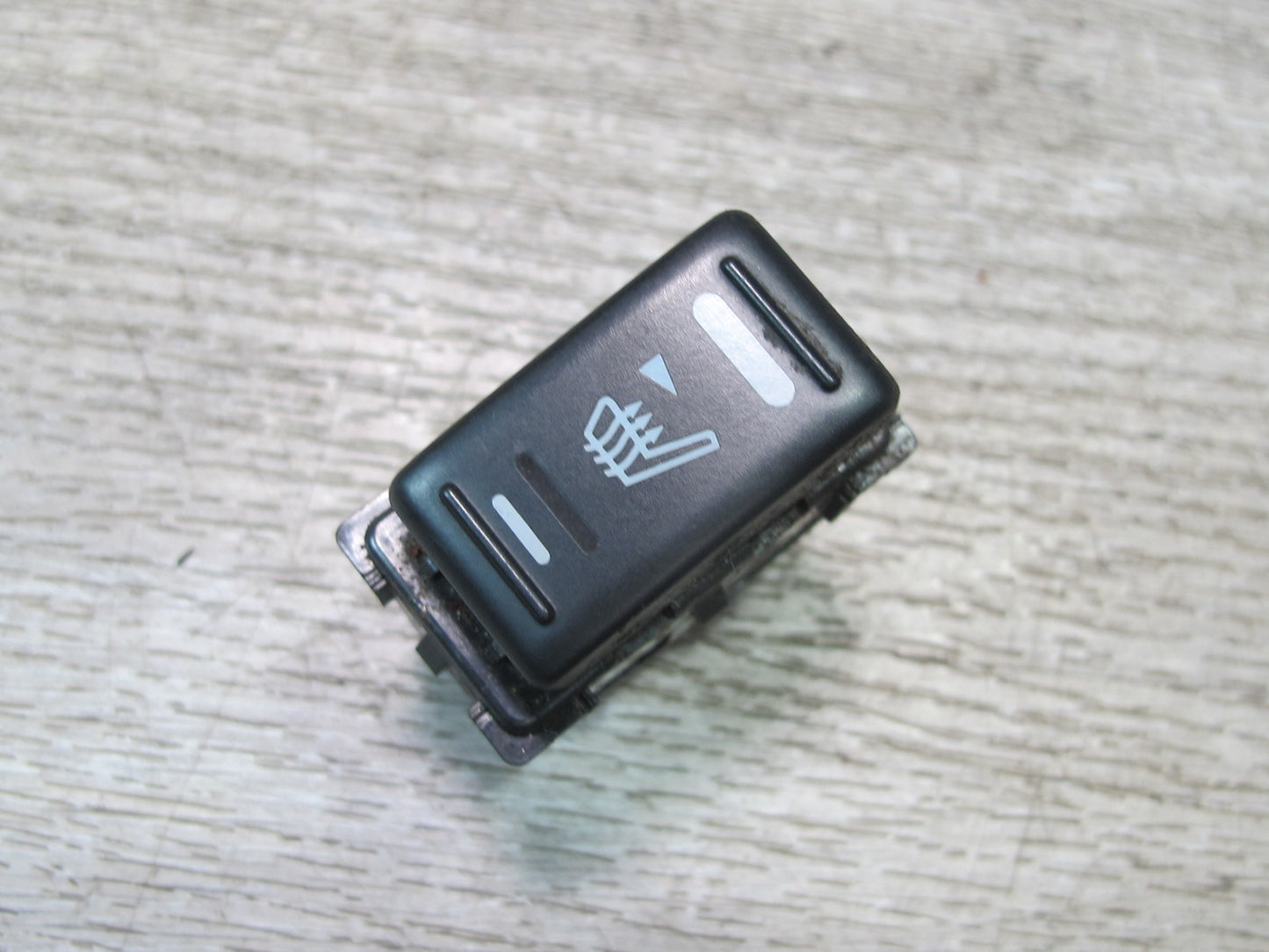 03-08 Nissan Z33 350Z Set of 2 Left & Right Seat Heated Switch Button OEM