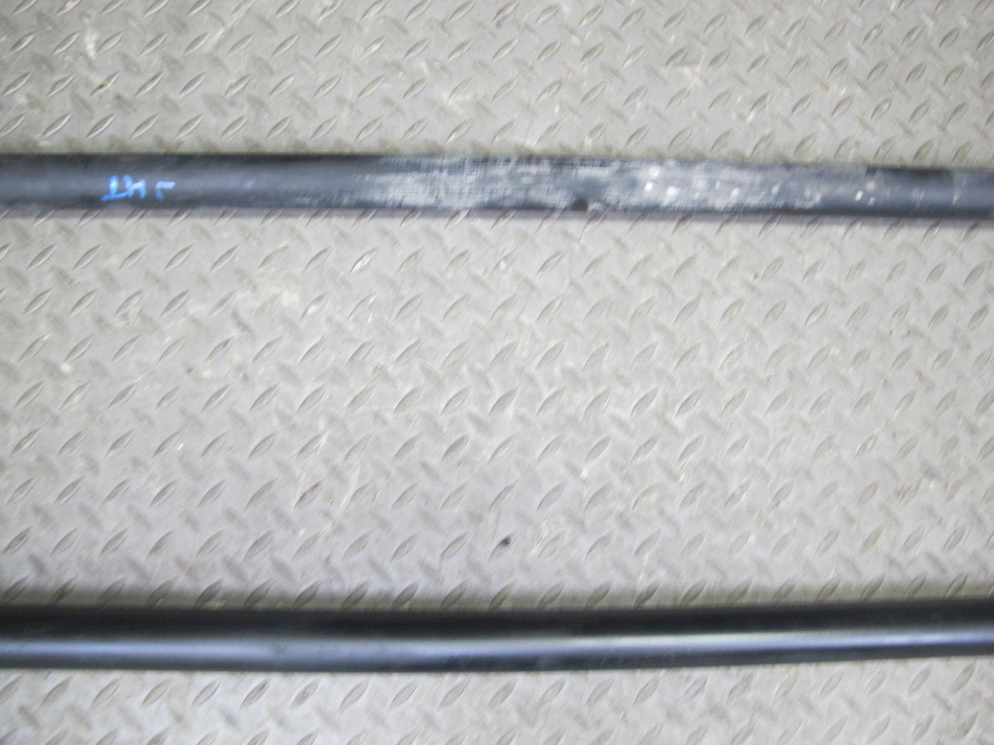 2003-2009 Hummer H2 Front Right & Left Side Torsion Bar Strut Brace W/ Mount Set
