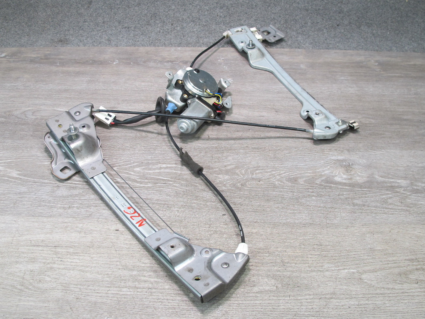 04-09 Nissan 350Z Z33 Convertible Right Pass Door Window Regulator w Motor OEM
