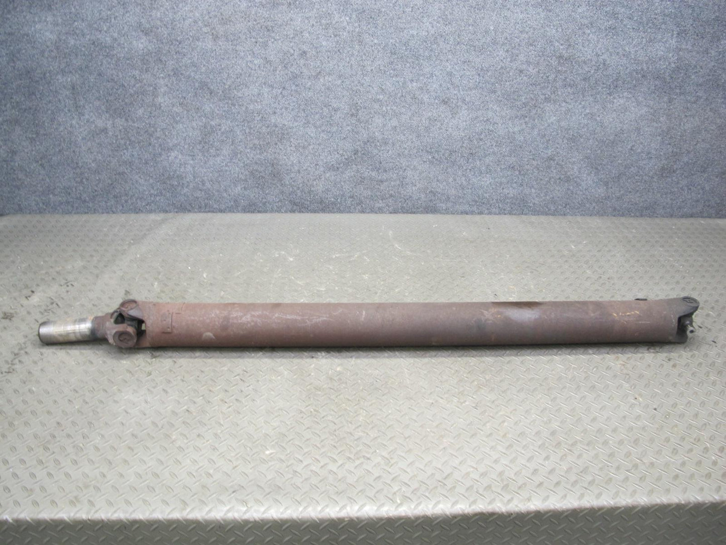 2003-2007 Hummer H2 Rear Drive Shaft Propeller Assembly