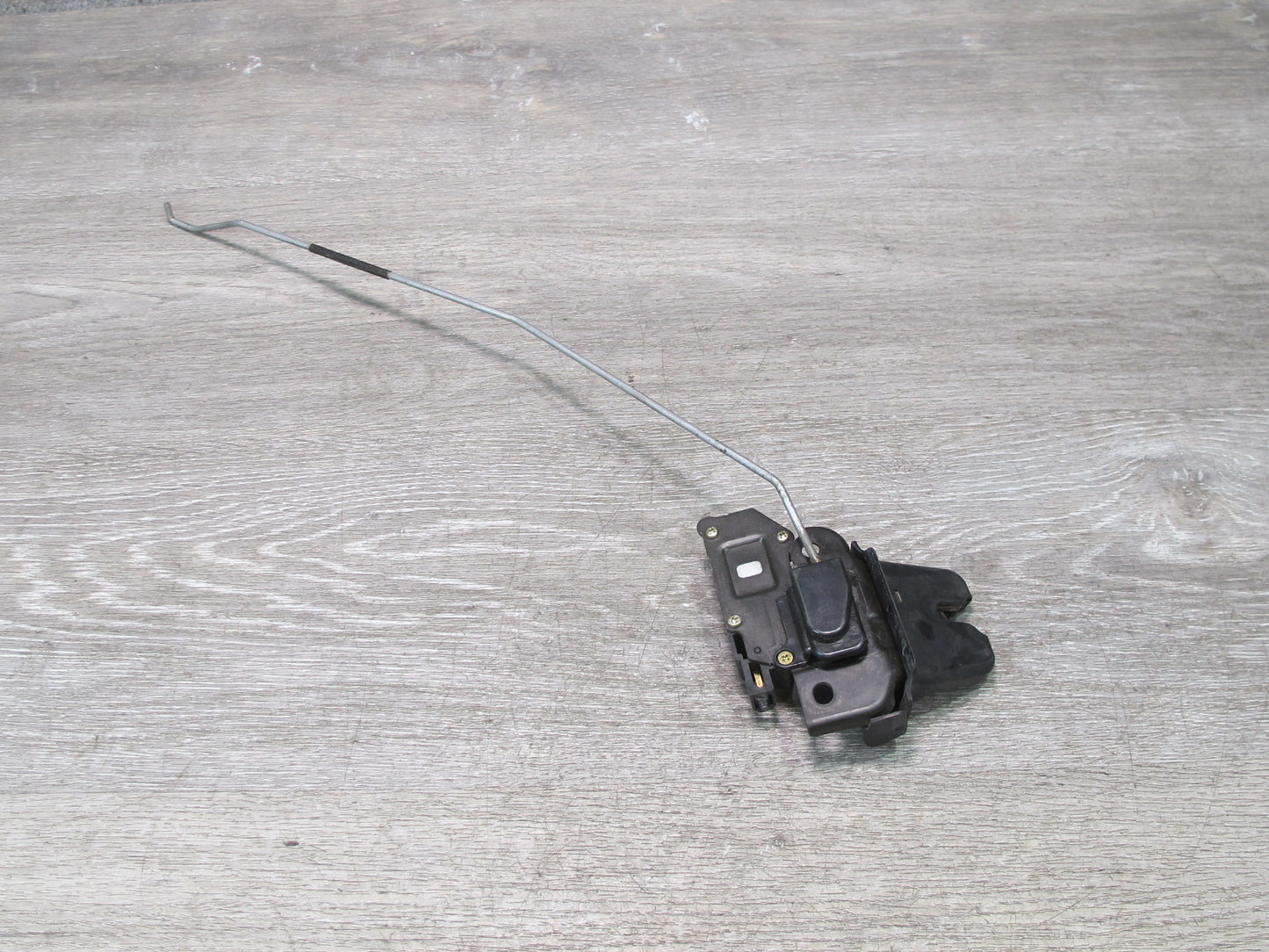 95-97 Lexus UCF20L LS400 Rear Trunk Lid Lock Latch Actuator OEM