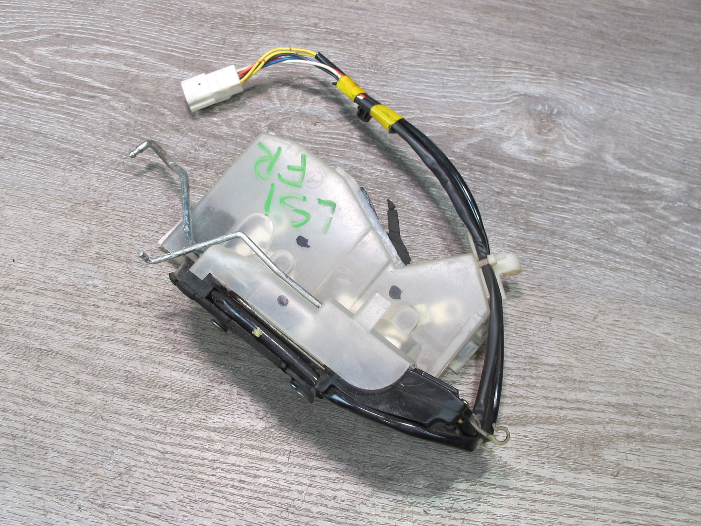 95-97 Lexus UCF20L LS400 Front Right Passenger Door Lock Latch Actuator OEM