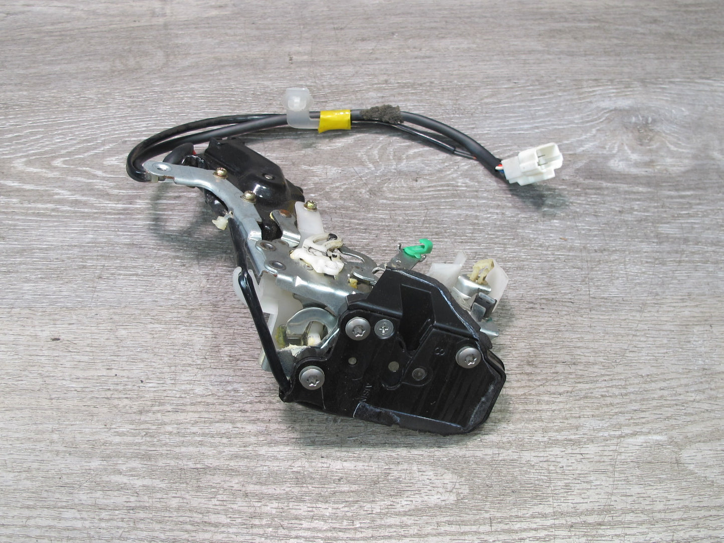 95-97 Lexus UCF20L LS400 Rear Right Pass Side Door Lock Latch Actuator OEM