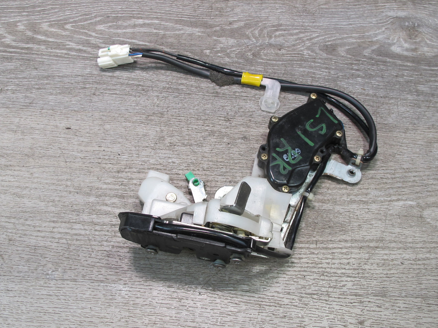95-97 Lexus UCF20L LS400 Rear Right Pass Side Door Lock Latch Actuator OEM
