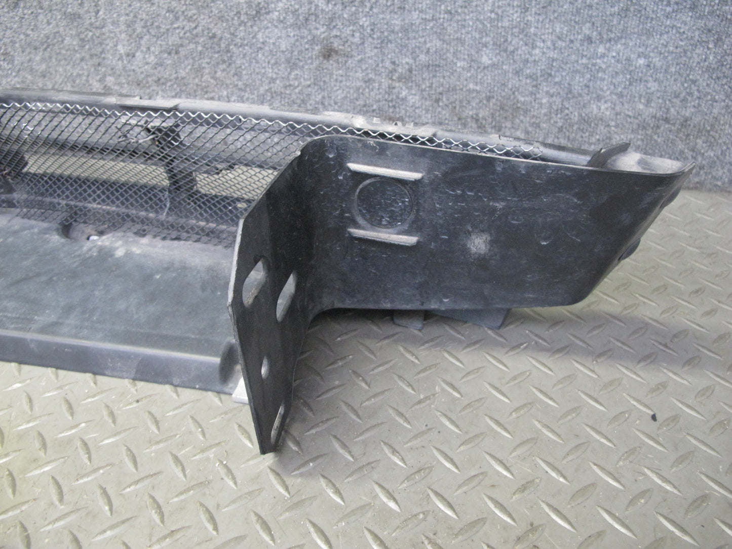 05-13 Chevrolet Corvette C6 Front Bumper Lower Grille Radiator Air Duct OEM