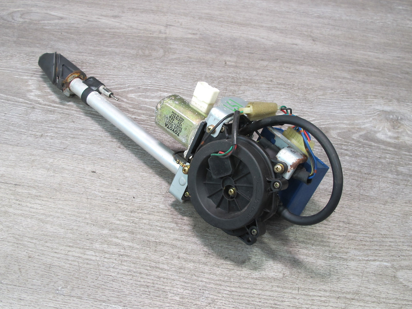 95-97 Lexus UCF20L LS400 Radio Power Antenna Motor w Relay Module Assembly OEM