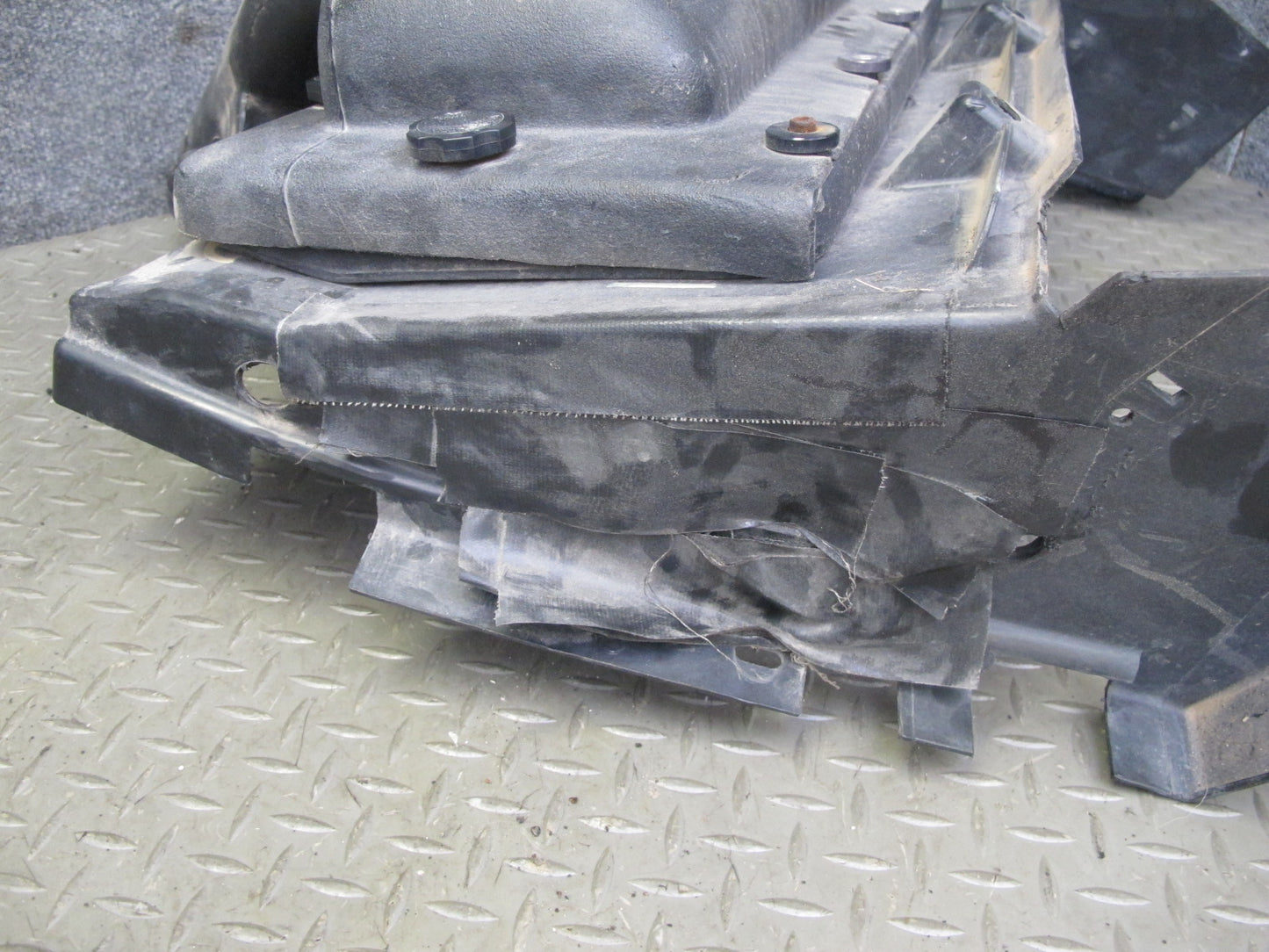 05-07 Chevrolet Corvette C6 6.0L Radiator Air Baffle w Callaway Honker Custom