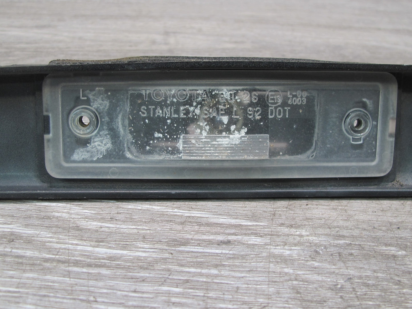 95-97 Lexus UCF20L LS400 Rear Trunk Deck Lid License Plate Light Lamp OEM