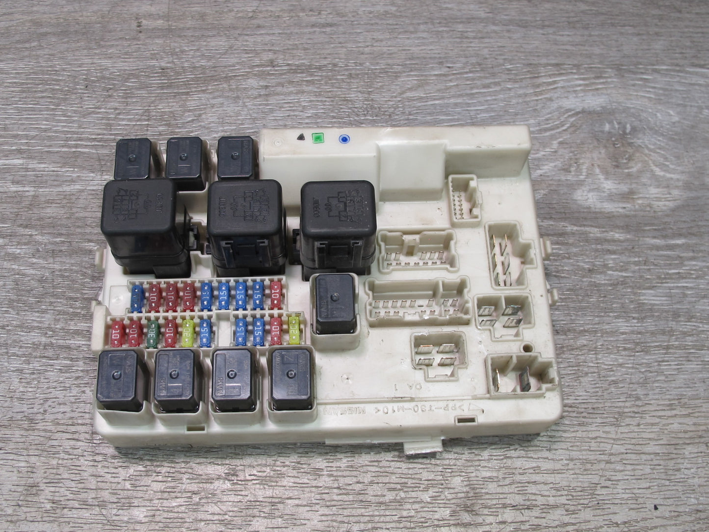 07-09 Nissan Z33 350Z Convertible A/T Under Hood Ipdm Relay Fuse Box OEM
