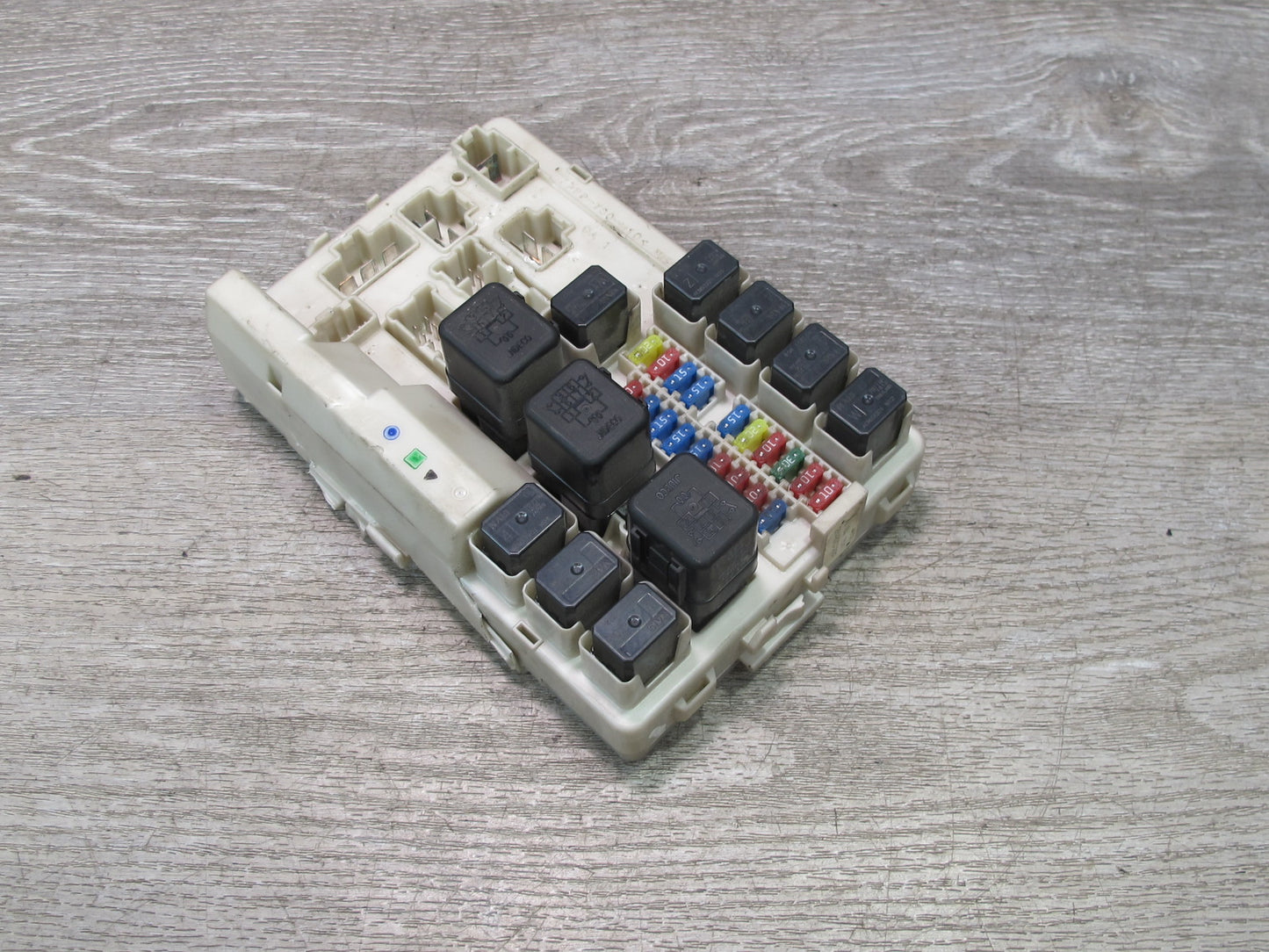 07-09 Nissan Z33 350Z Convertible A/T Under Hood Ipdm Relay Fuse Box OEM