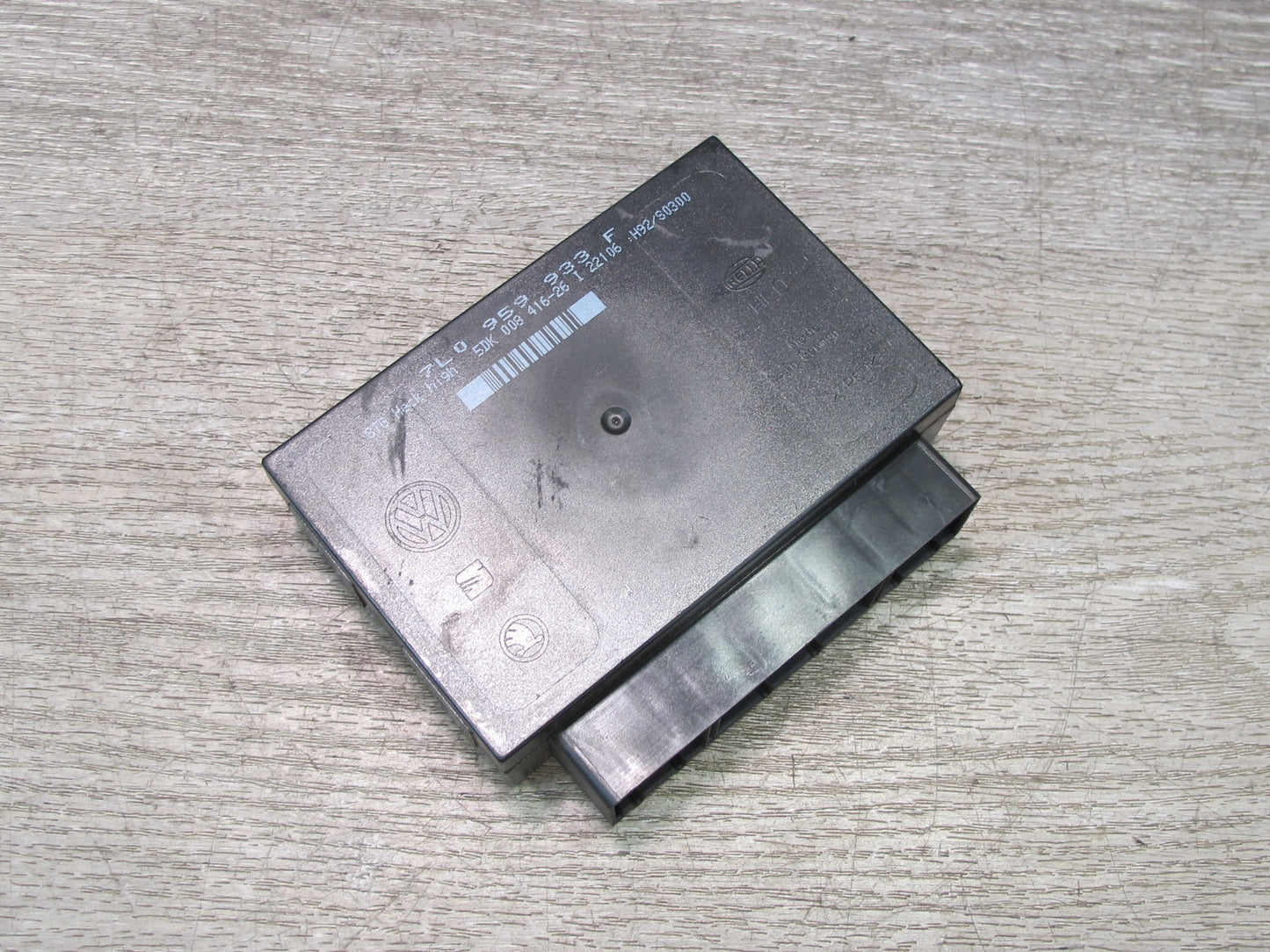 2003-2006 Porsche Cayenne 955 Comfort Control Module 7L0959933F