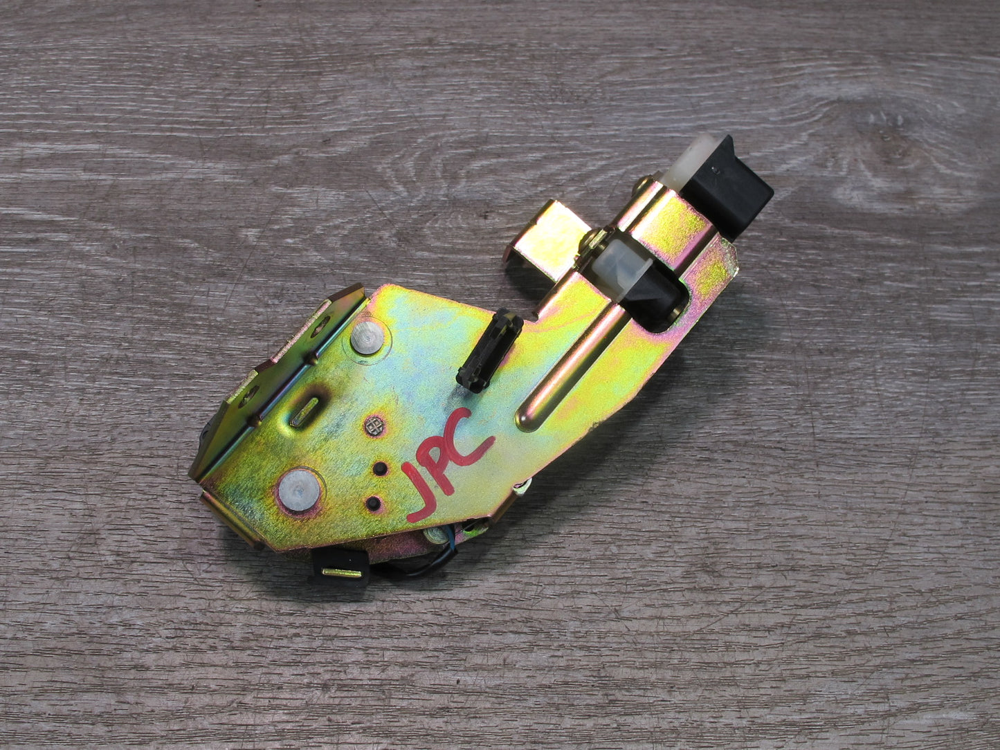 2003-2006 Porsche Cayenne 955 Rear Trunk Window Lock Latch 7L0827506D