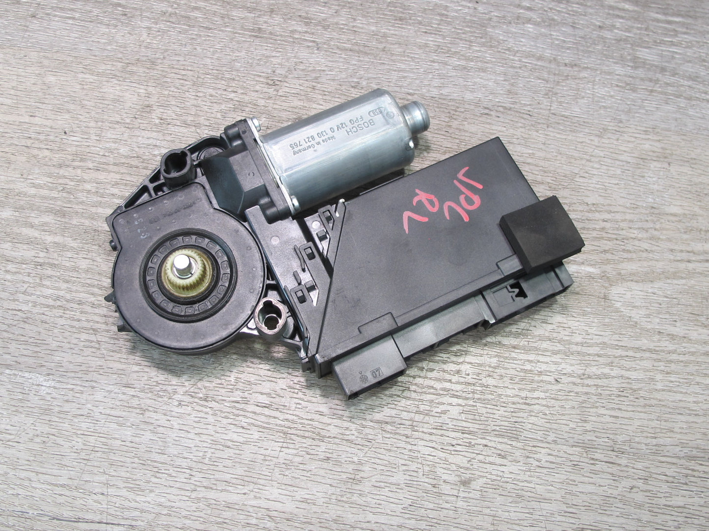2003-2010 Porsche Cayenne 955 Rear Left Door Window Motor 7L0959795A