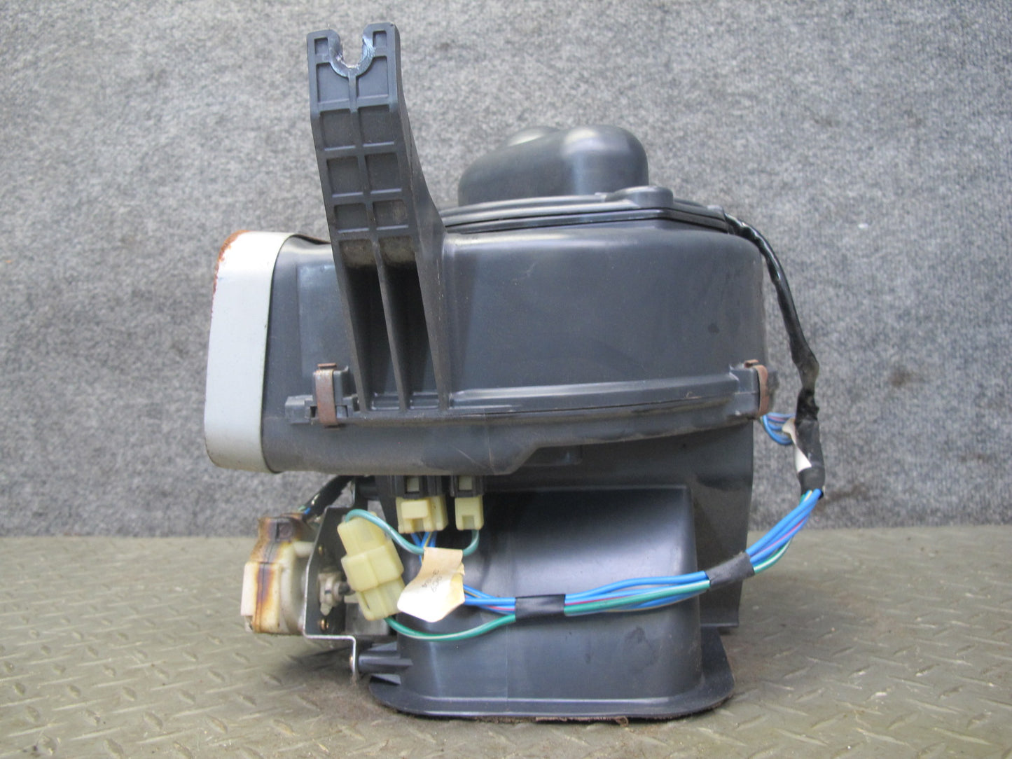 84-85 Mazda RX7 FB 12A Hvac A/C Blower Motor Fan Box Assembly OEM
