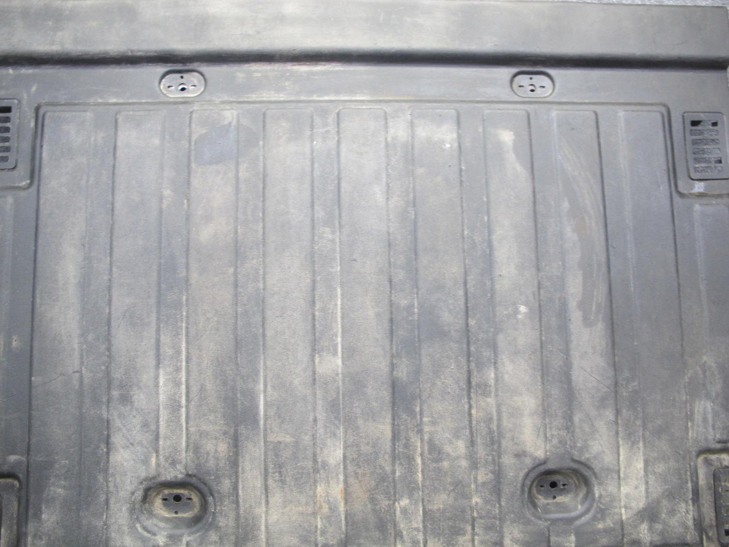 2005-2009 Hummer H2 SUT Rear Trunk Center Floor Trim Panel Insert Black
