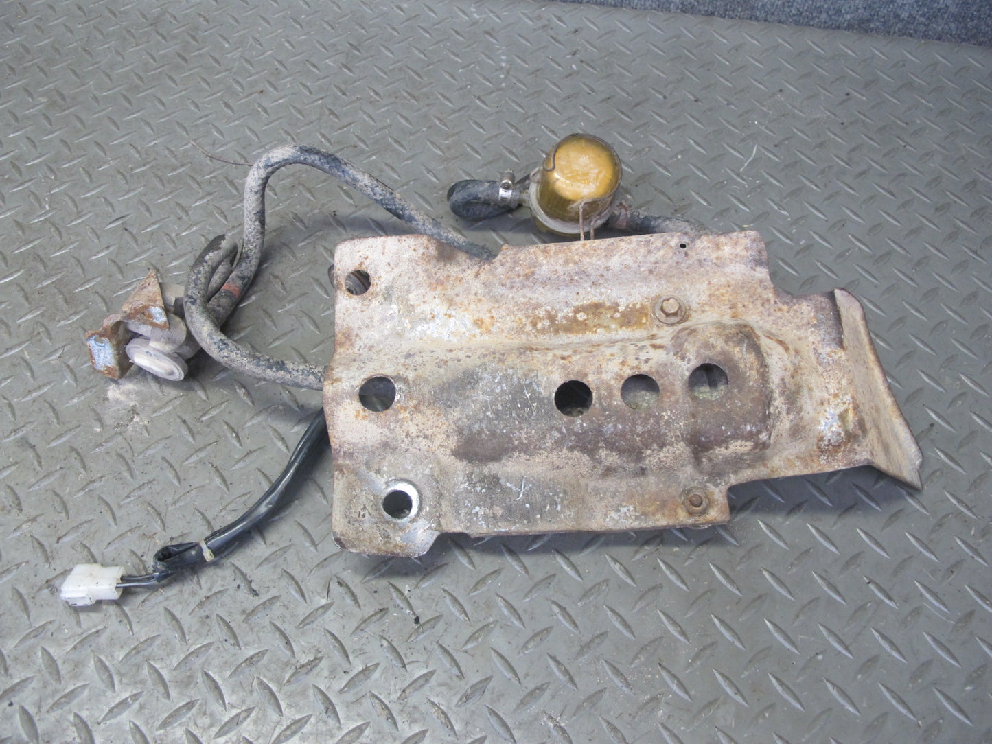 84-85 Mazda RX7 FB 12A Fuel Pump Filter Bracket Plate w Hose Assembly OEM