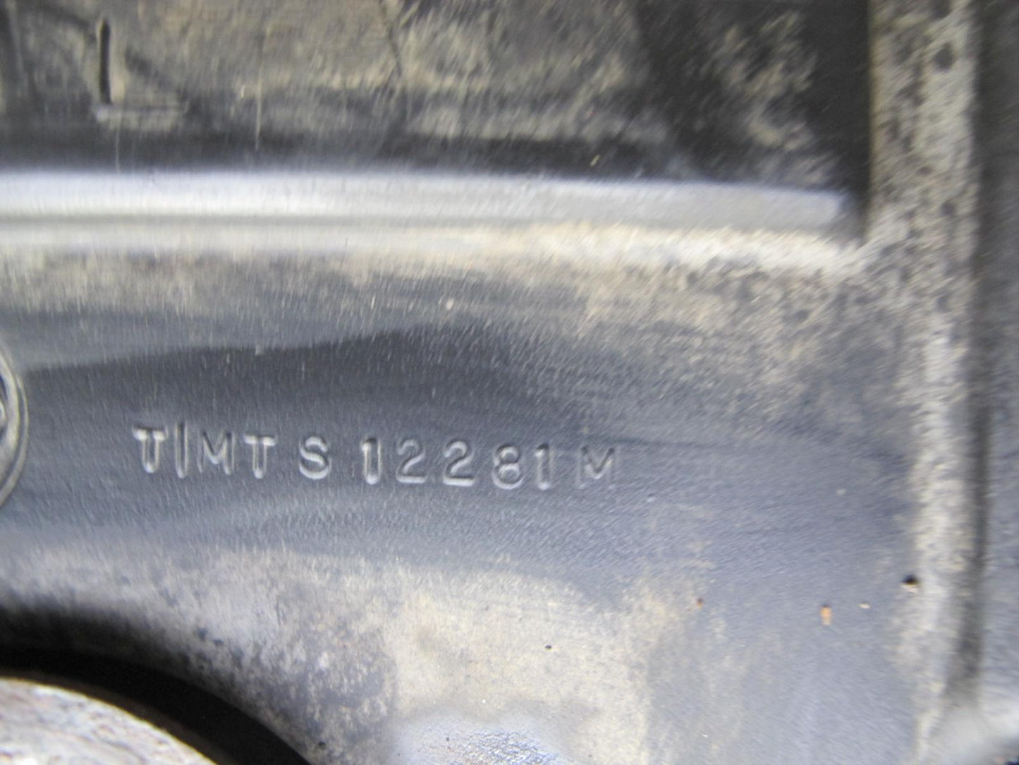 2005-2009 Hummer H2 SUT Rear Trunk Center Floor Trim Panel Insert Black