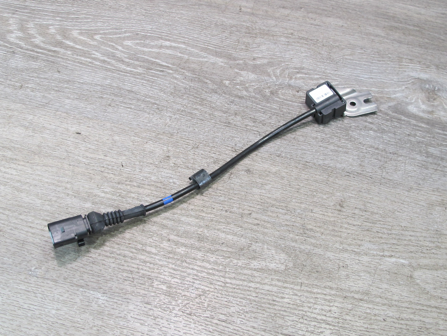 2003-2010 Porsche Cayenne 955 Rear Acceleration Ride Height Sensor 7L0907673C