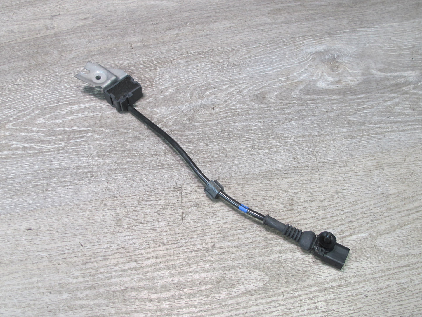 2003-2010 Porsche Cayenne 955 Rear Acceleration Ride Height Sensor 7L0907673C