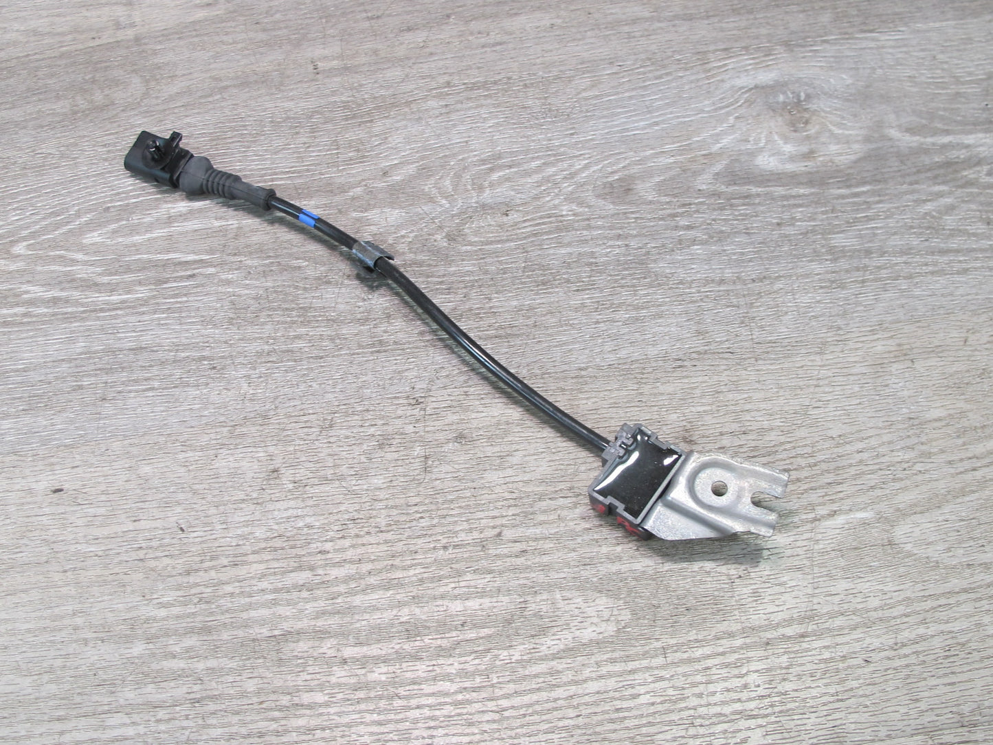 2003-2010 Porsche Cayenne 955 Rear Acceleration Ride Height Sensor 7L0907673C