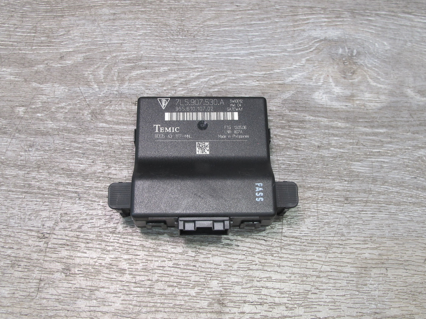 2003-2010 Porsche Cayenne 955 Gateway Computer Control Module 7L5907530A