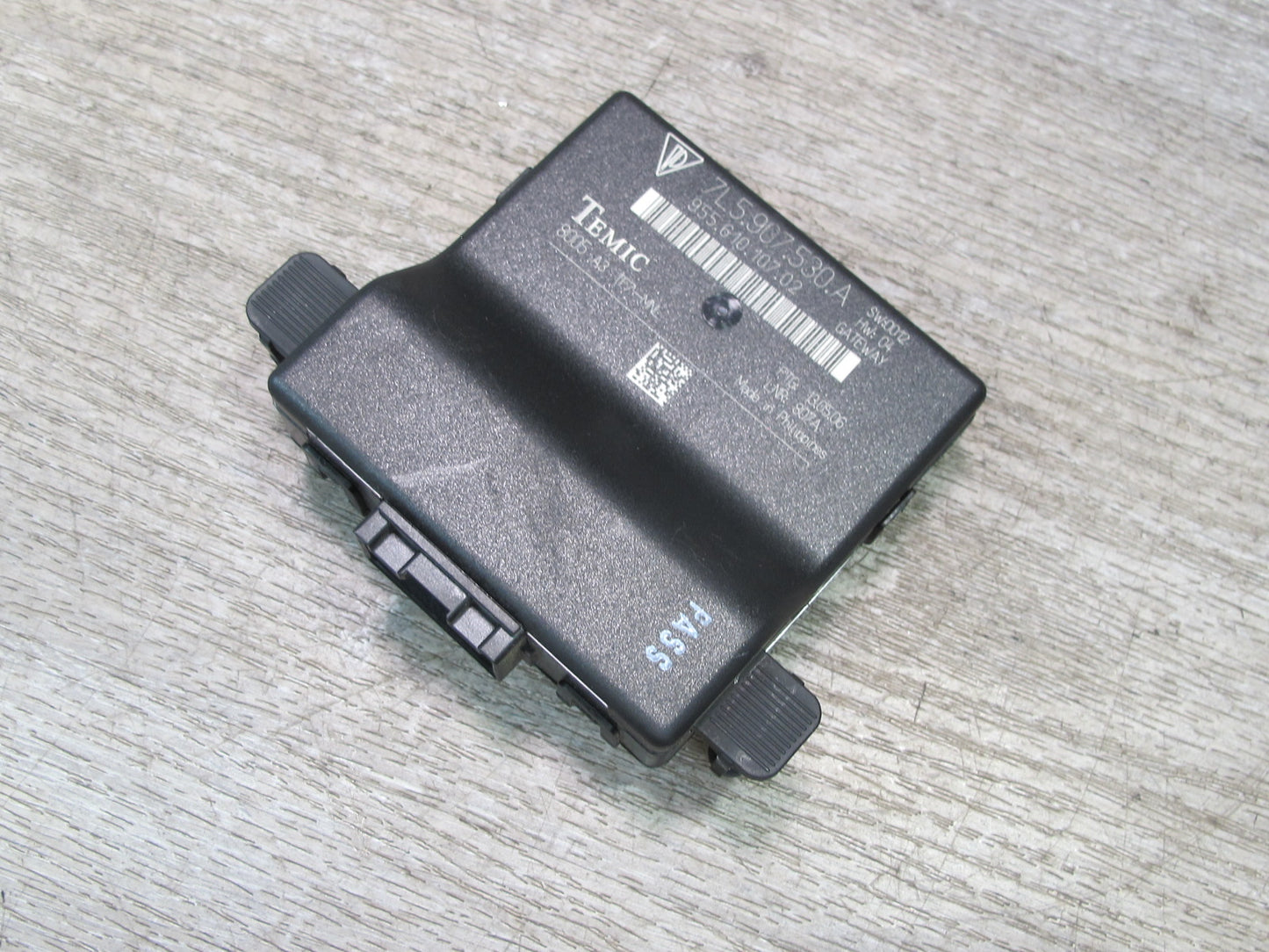 2003-2010 Porsche Cayenne 955 Gateway Computer Control Module 7L5907530A