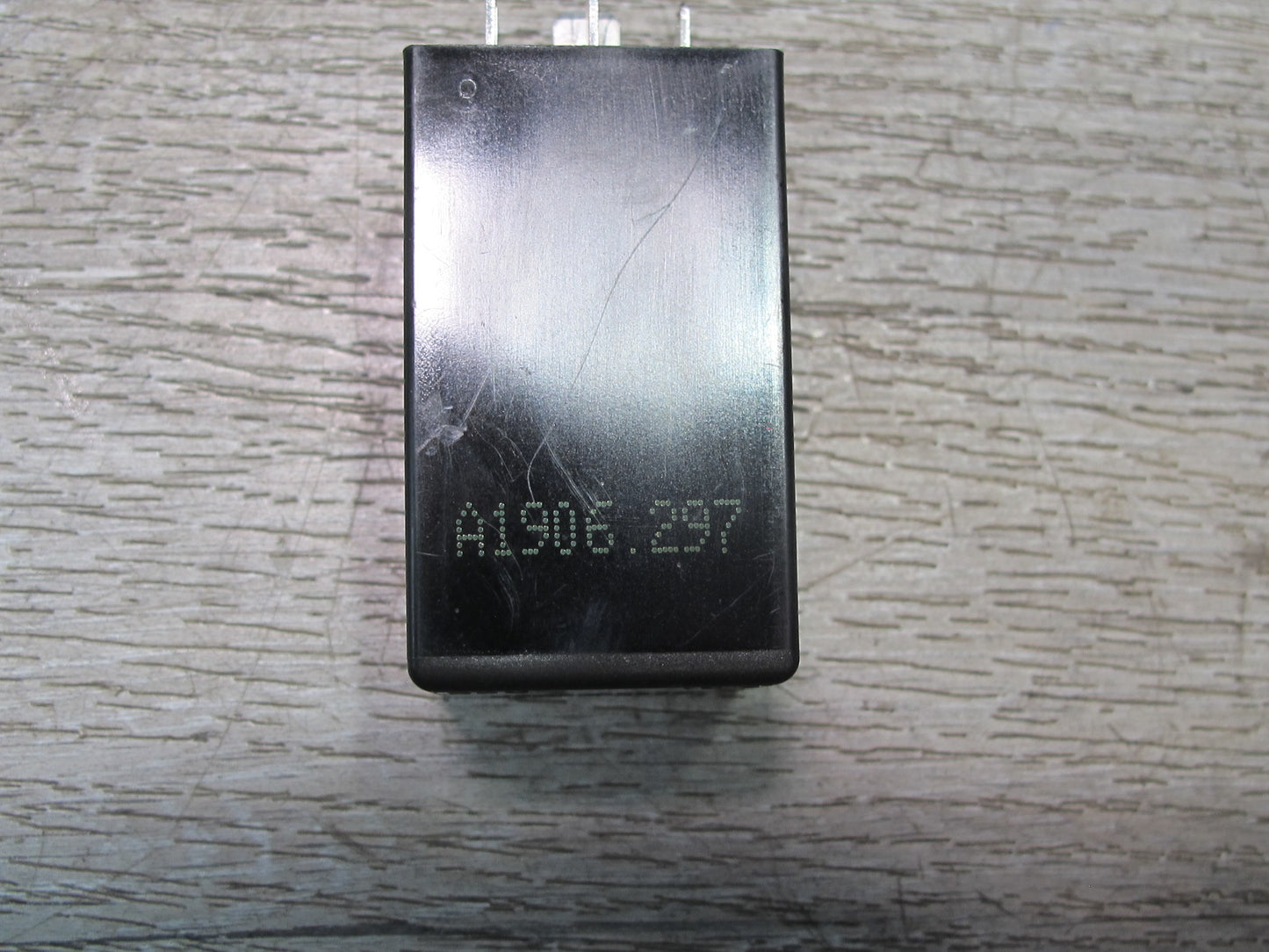 2003-2010 Porsche Cayenne 955 Servotronic 462 Relay Module 7L5907160A
