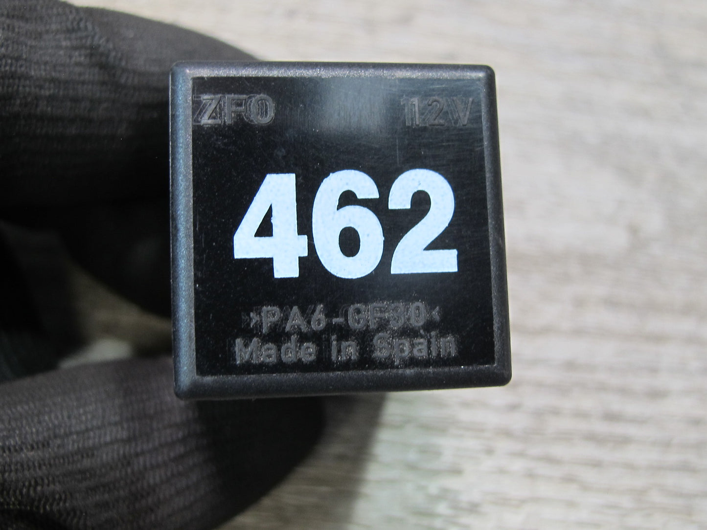 2003-2010 Porsche Cayenne 955 Servotronic 462 Relay Module 7L5907160A