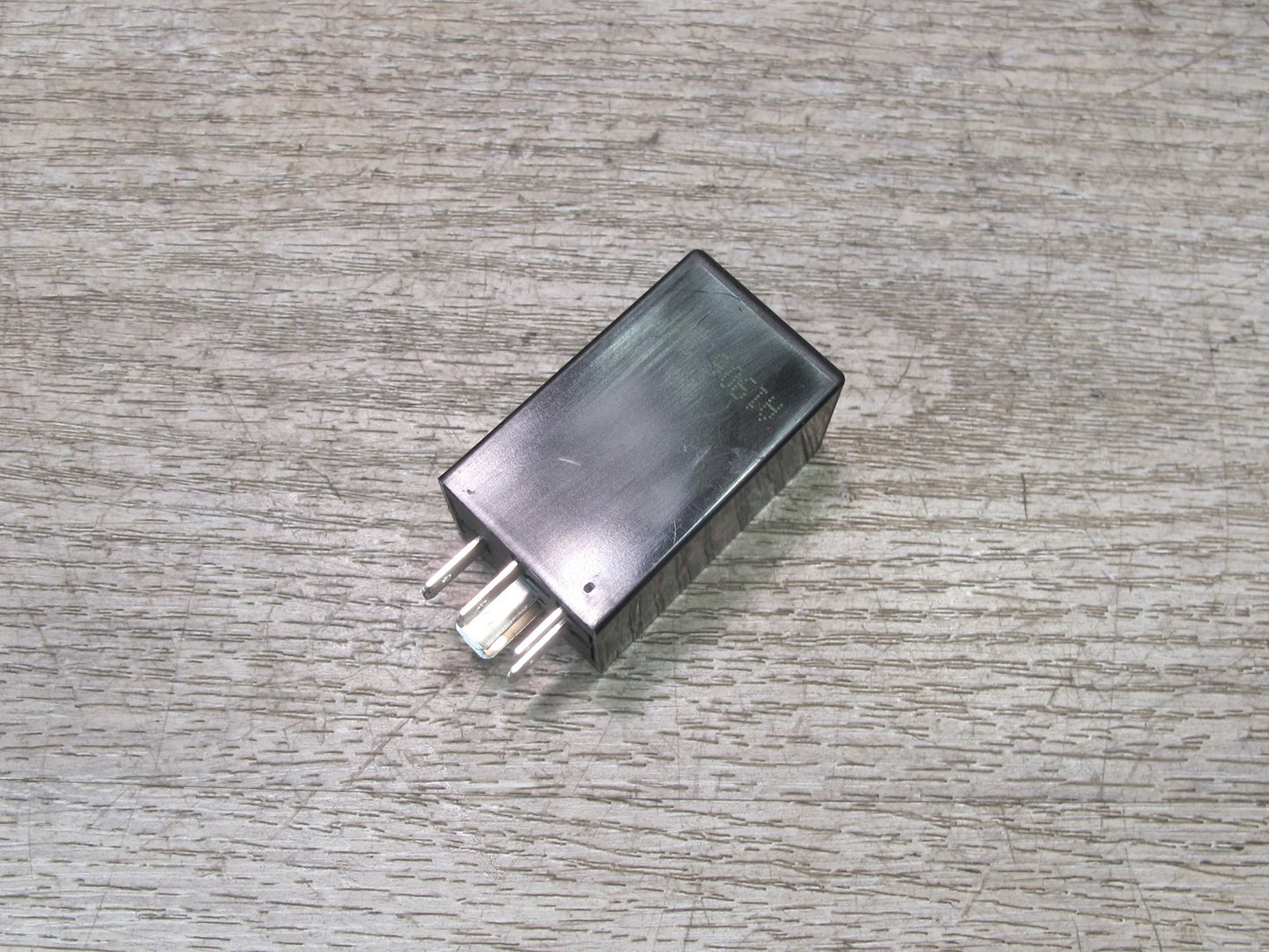 2003-2010 Porsche Cayenne 955 Servotronic 462 Relay Module 7L5907160A