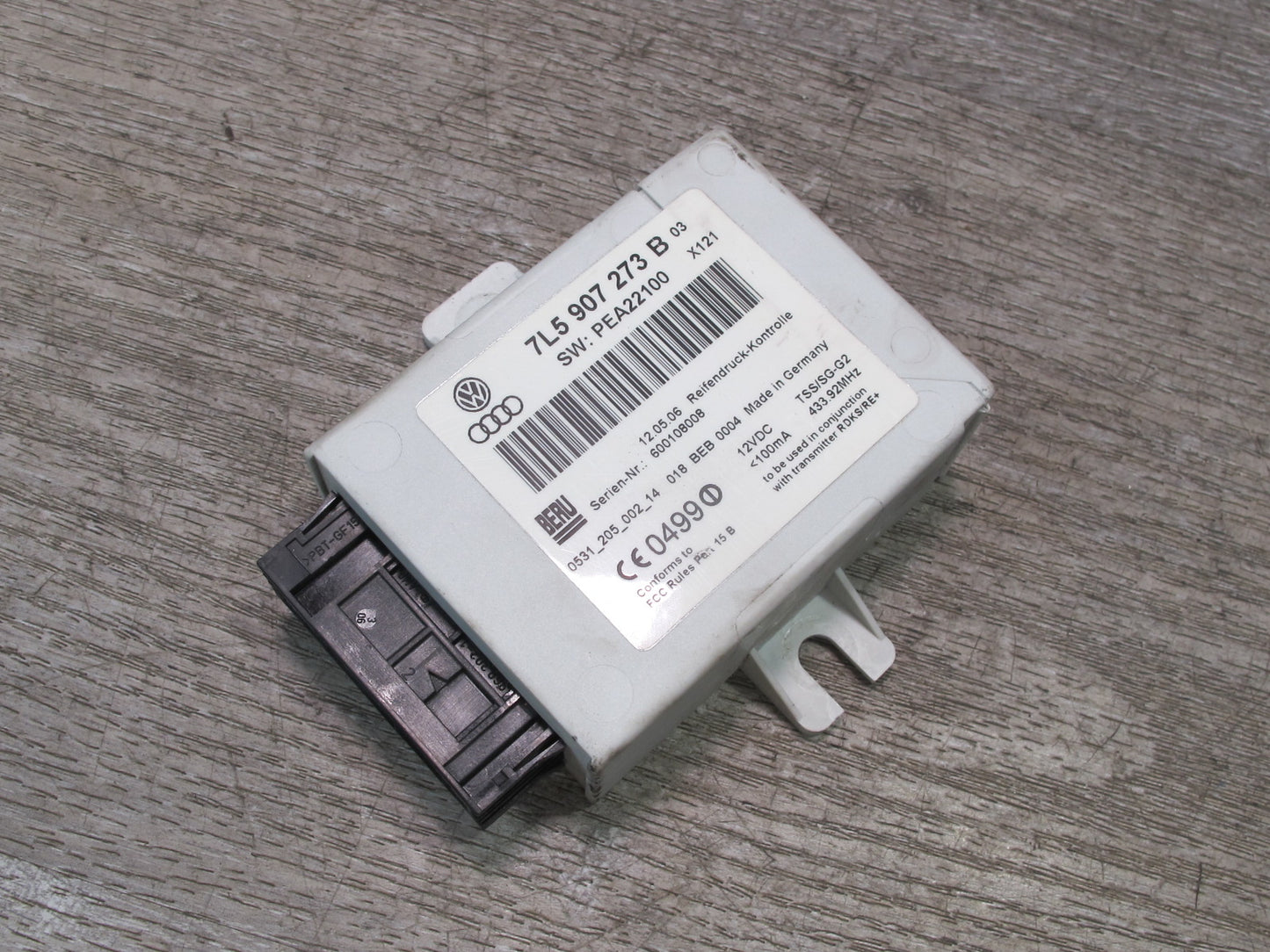 2003-2010 Porsche Cayenne 955 TPMS Tire Pressure Control Module 7L5907273B